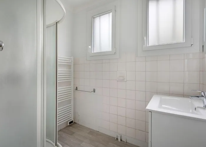 Maison Avec Jardin à 500m De La *